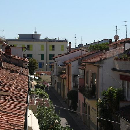 Hotel Sauro Viareggio Exterior foto