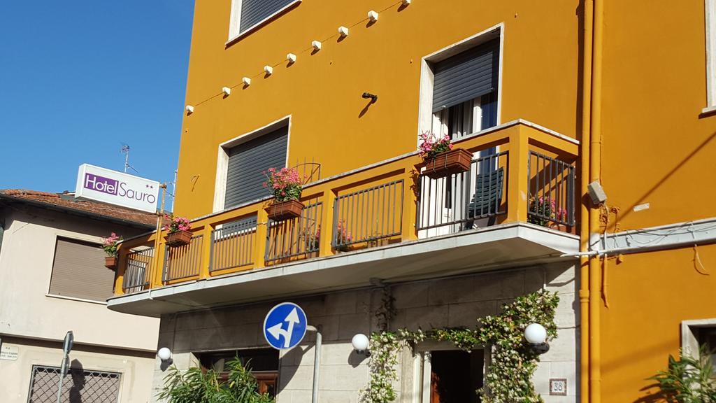 Hotel Sauro Viareggio Exterior foto